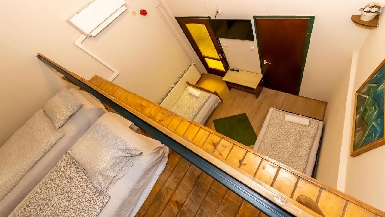Csillagtura Panzio Bed & Breakfast