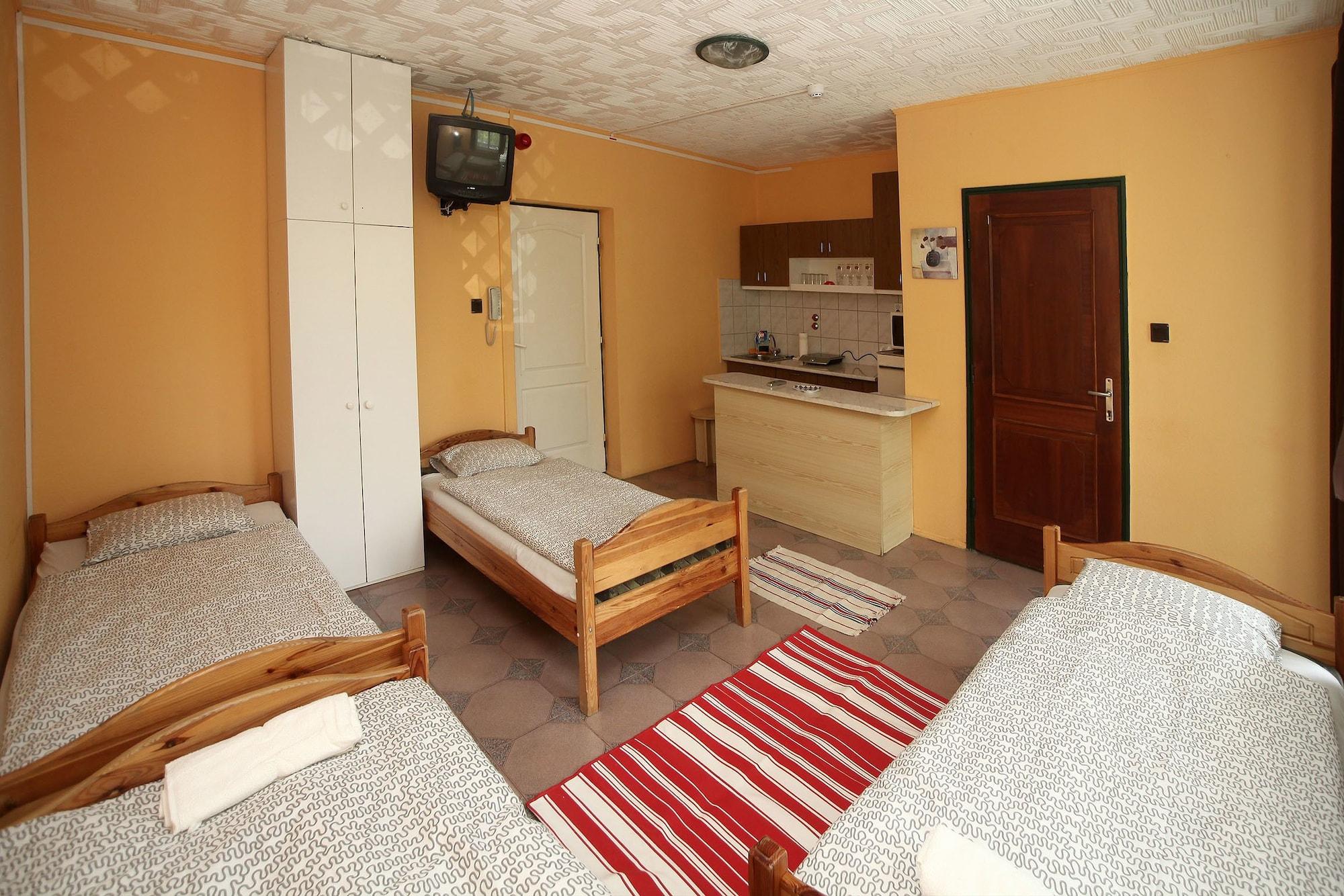 Csillagtura Panzio Bed & Breakfast Eger
