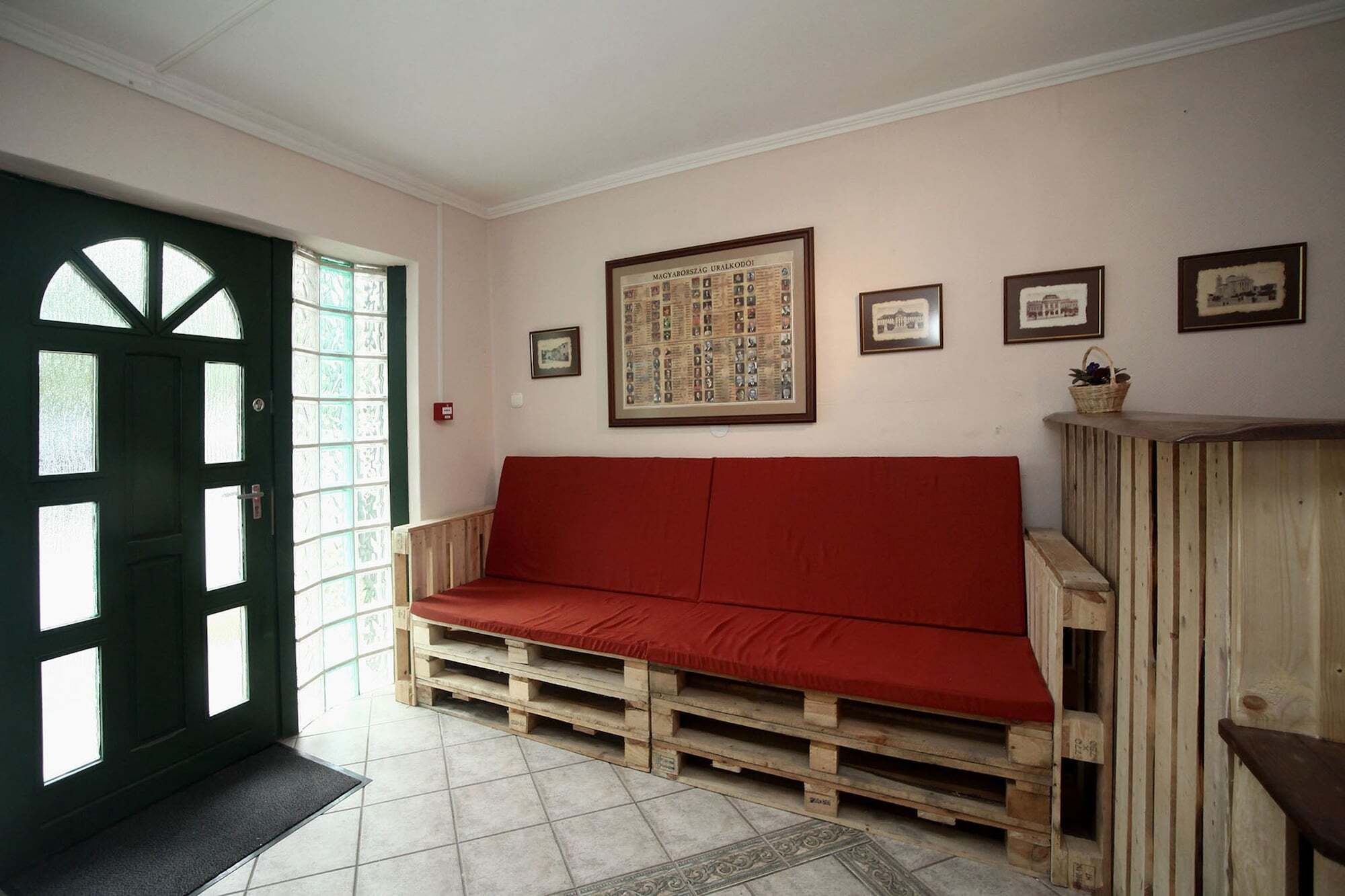 Csillagtura Panzio Eger